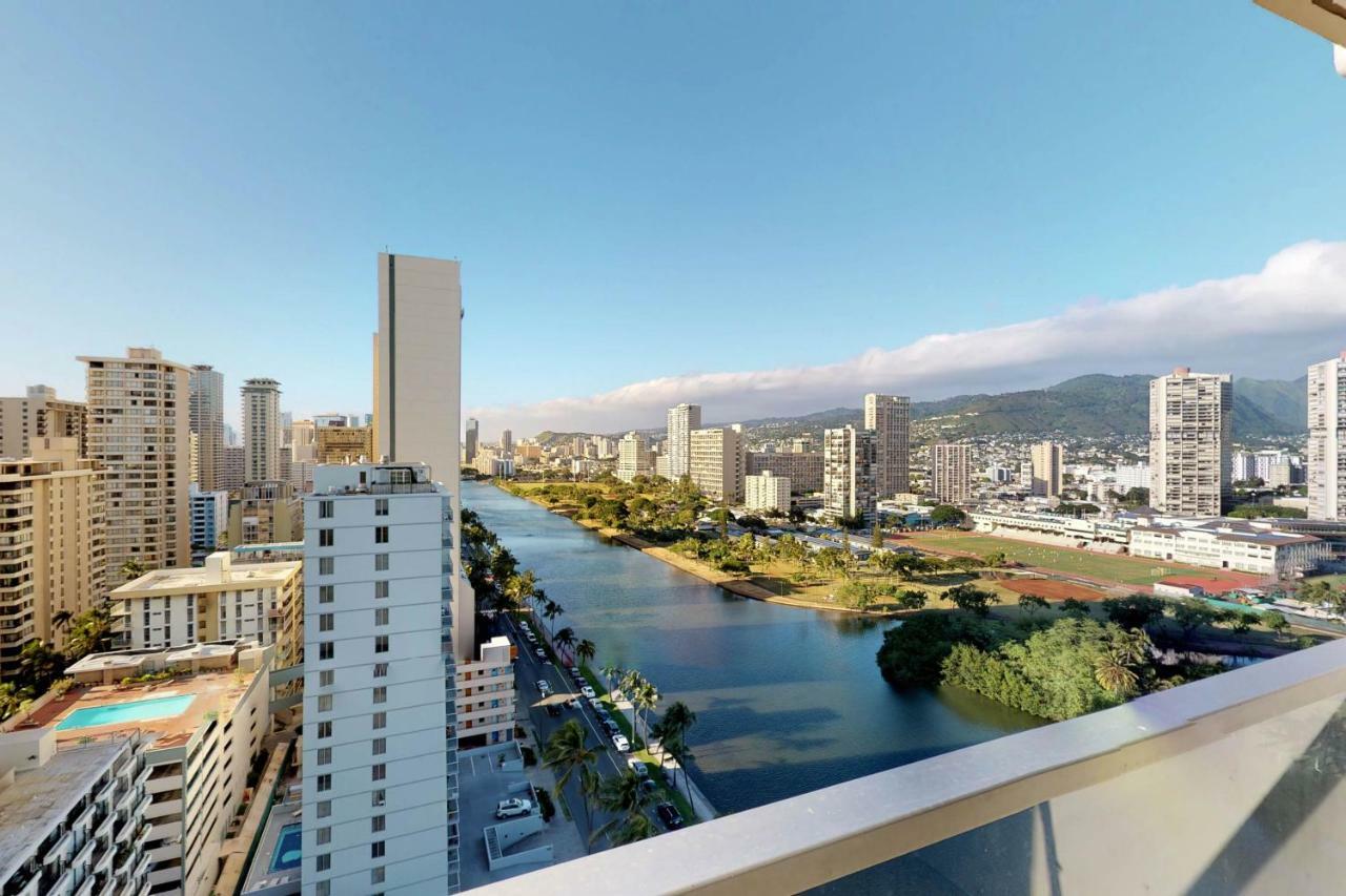 Island Colony Suites Honolulu Exterior foto